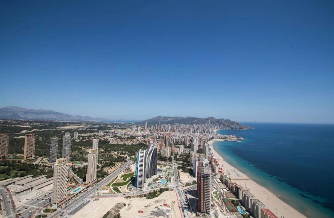 Intempo Celia-Apartment At Famous Intempo Building 貝尼多姆 外观 照片