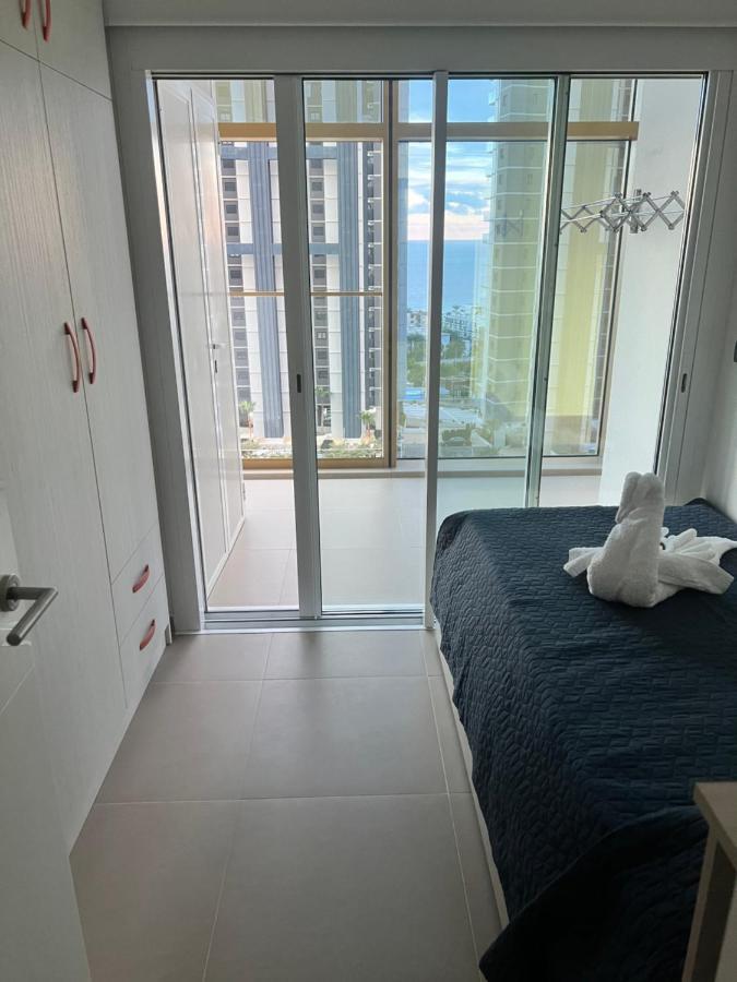 Intempo Celia-Apartment At Famous Intempo Building 貝尼多姆 外观 照片